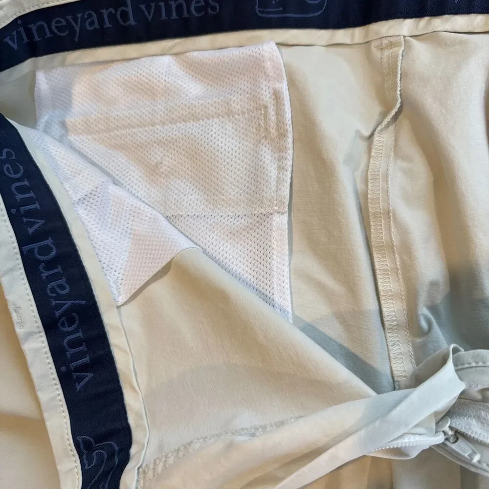 VINEYARD VINES PERFORMANCE COTTON NYLON Khaki SHORTS MEN'S SIZE 38 Pre-Owned !
